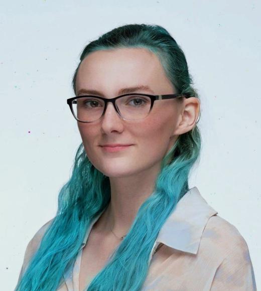 Catrin Law headshot